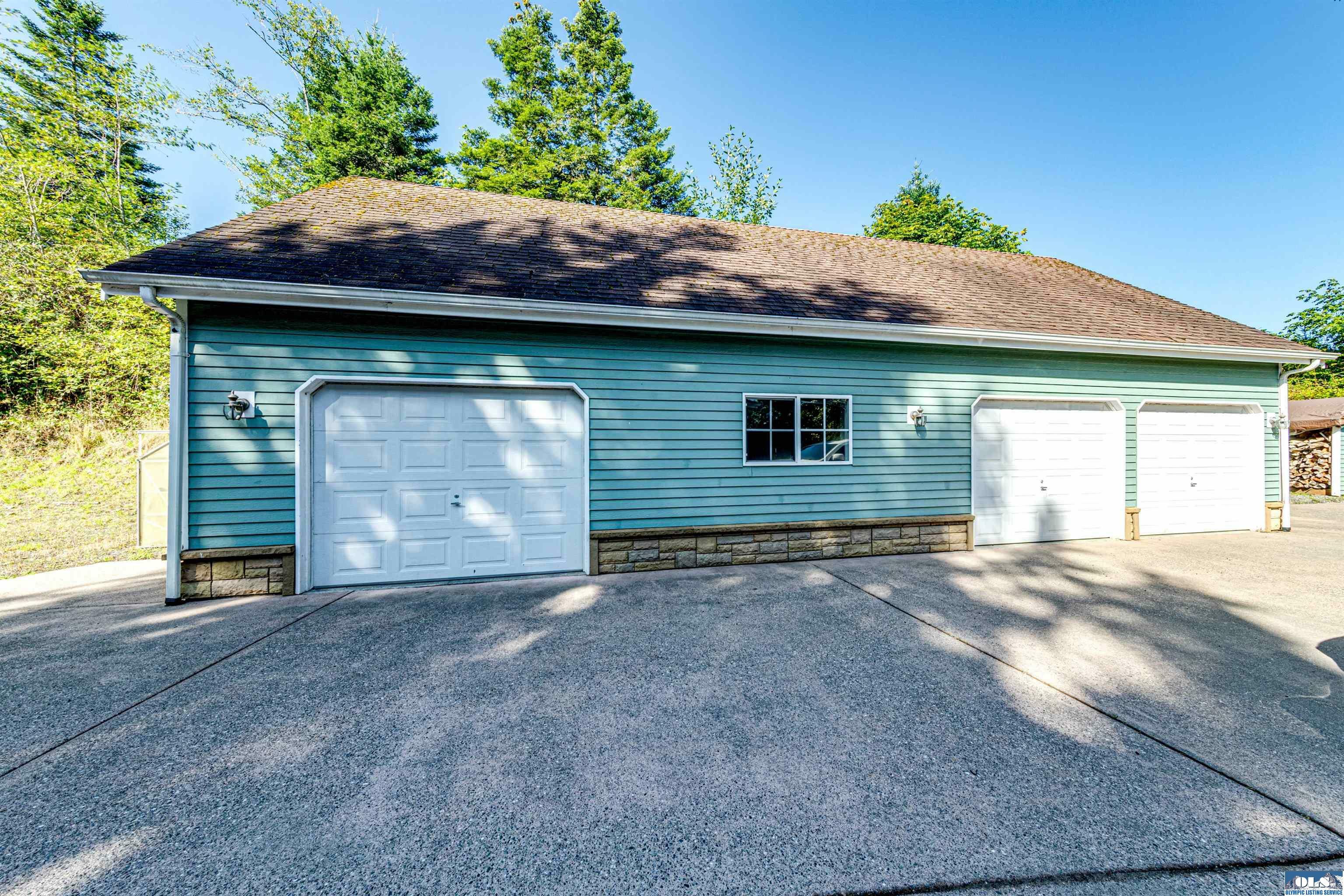 Property Photo:  735 Tala Shores Dr  WA 98365 