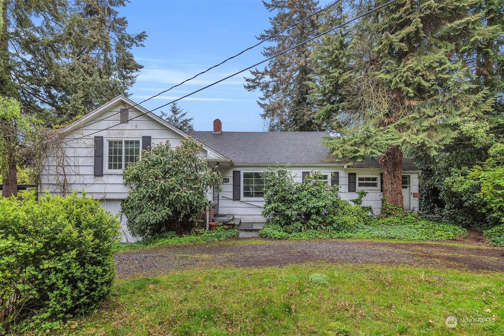 Property Photo:  617 S 152nd Street  WA 98148 