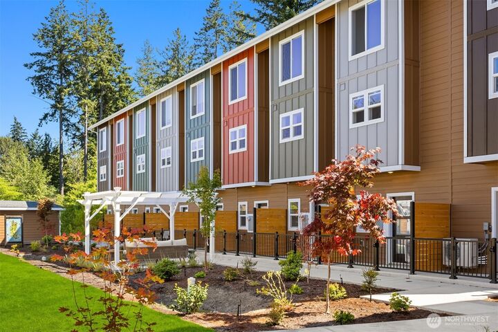 1359  Nolta Loop NE  Bainbridge Island WA 98110 photo