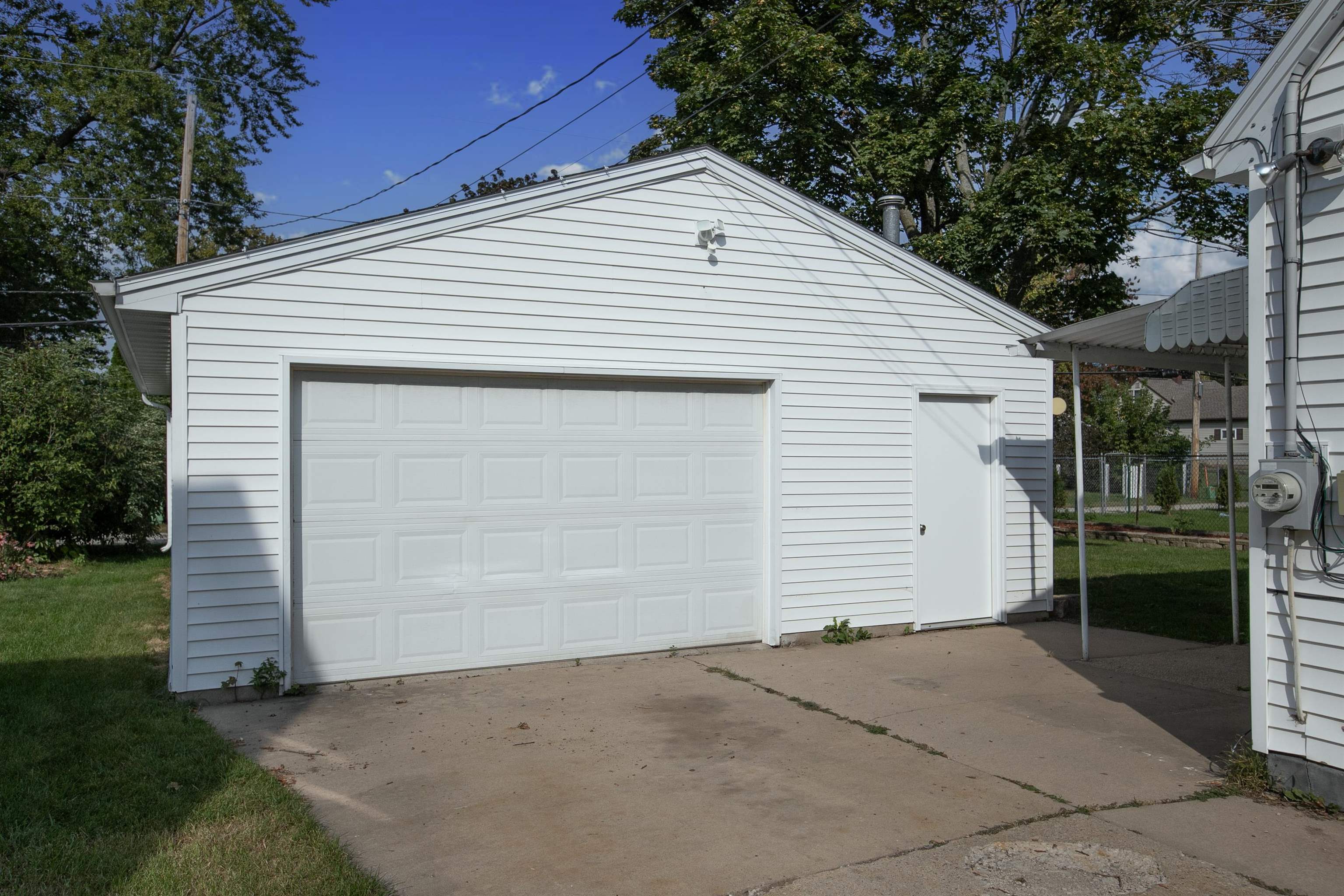 Property Photo:  238 S Willow Street  WI 54956 