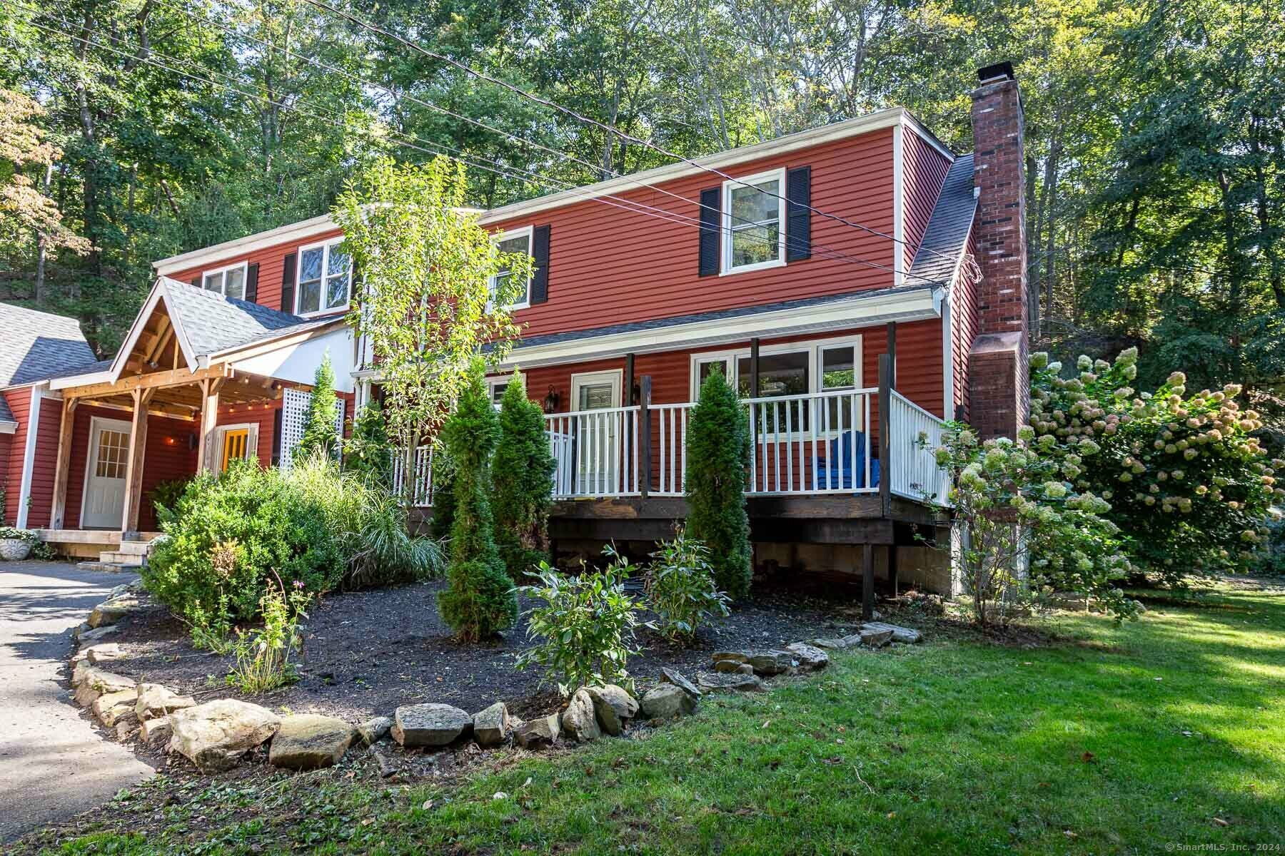 Property Photo:  395 Saw Mill Road  CT 06437 