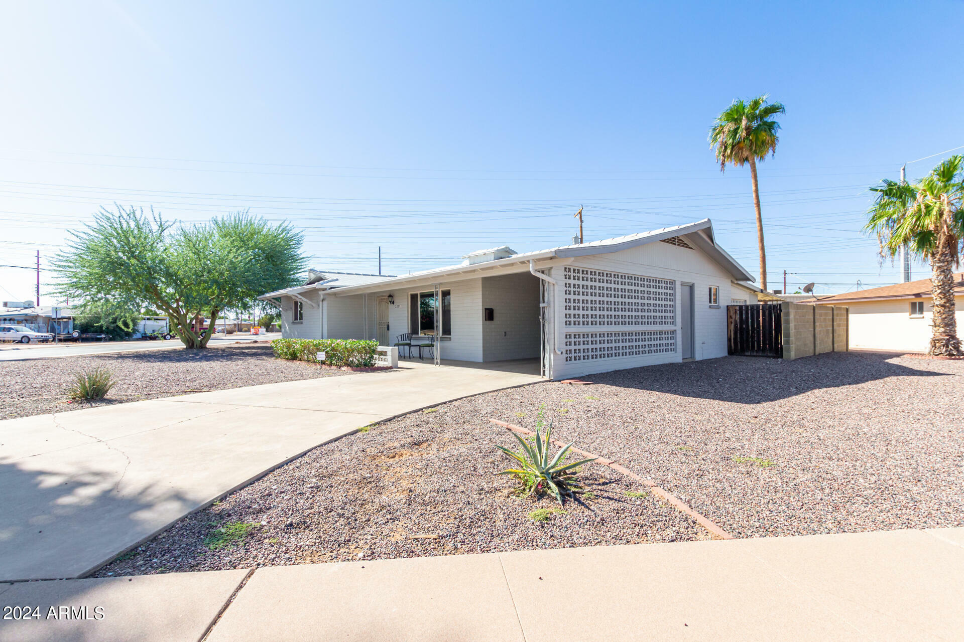 Property Photo:  5217 E Cicero Street  AZ 85205 