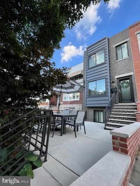 Property Photo:  2905 S 13th Street  PA 19148 