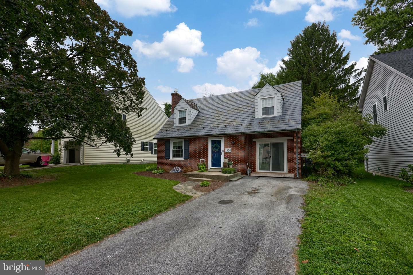 Property Photo:  1504 Sunset Avenue  PA 17601 