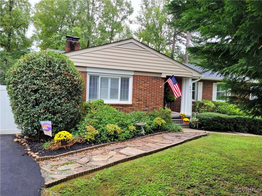 Property Photo:  401 Whitaker Drive  VA 23235 