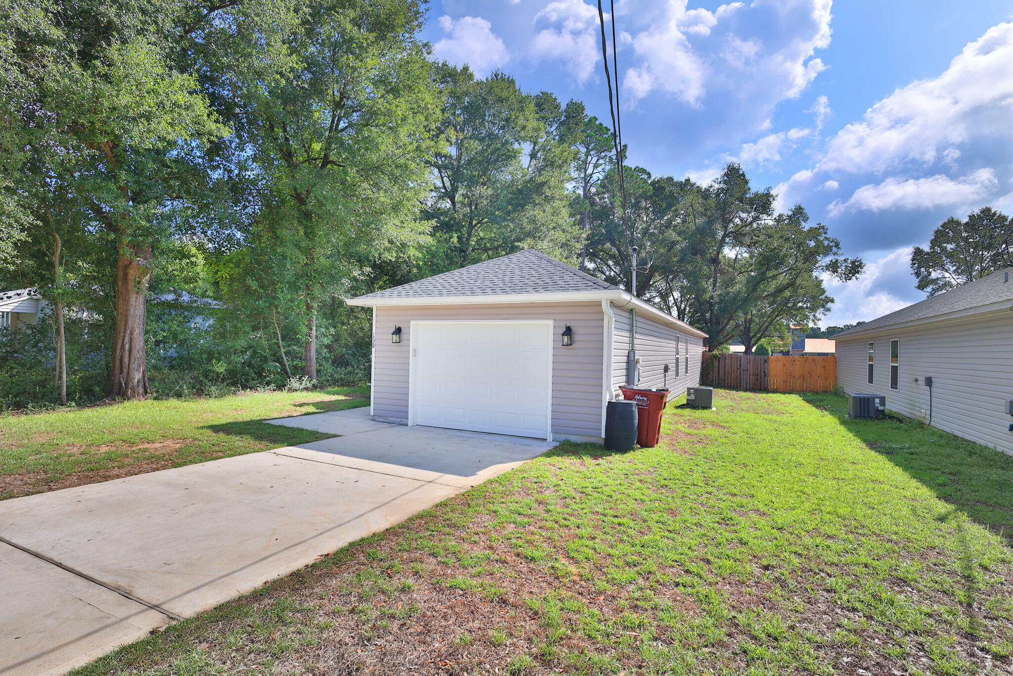 Property Photo:  138 Georgia Street  FL 32536 