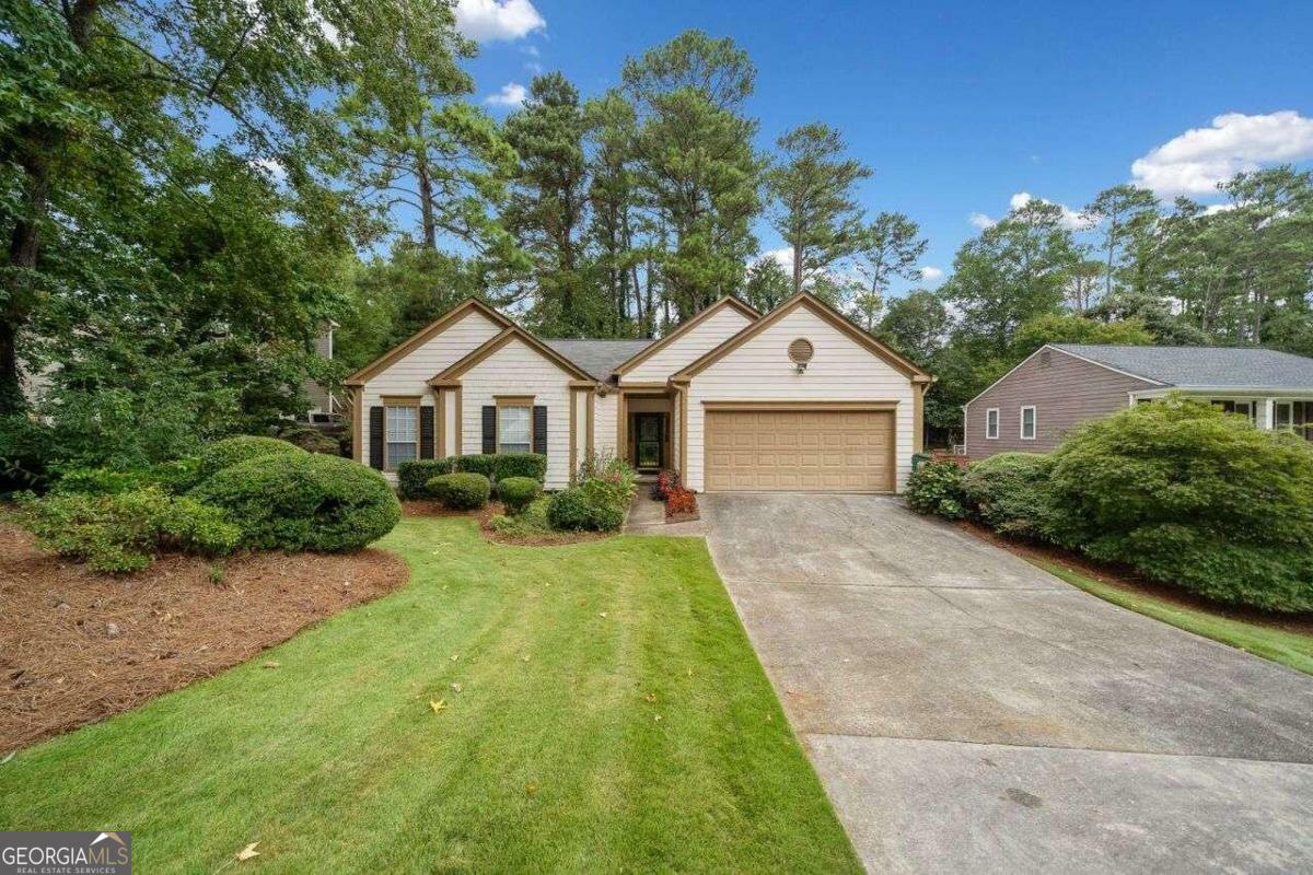 Property Photo:  1266 Parkwood Chase NW  GA 30102 