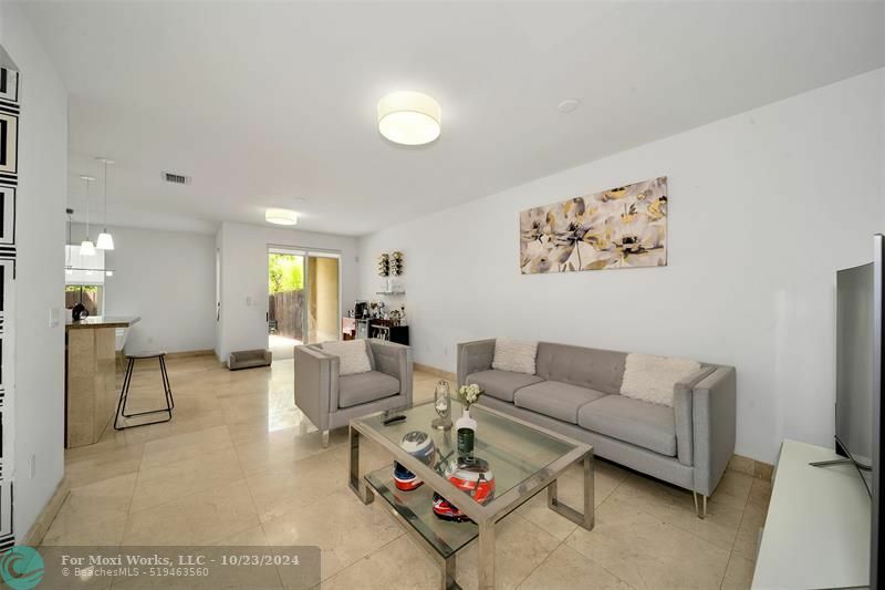 7404 NW 108th Path  Doral FL 33178 photo