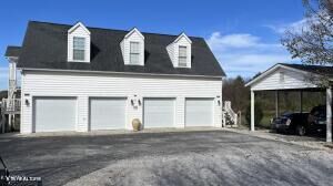Property Photo: 5163 Peavine Rd TN 38571