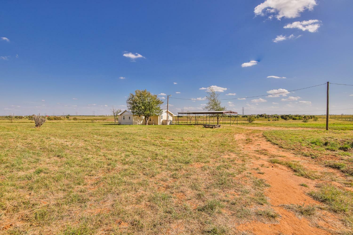 Property Photo:  4826 County Road 5200  TX  