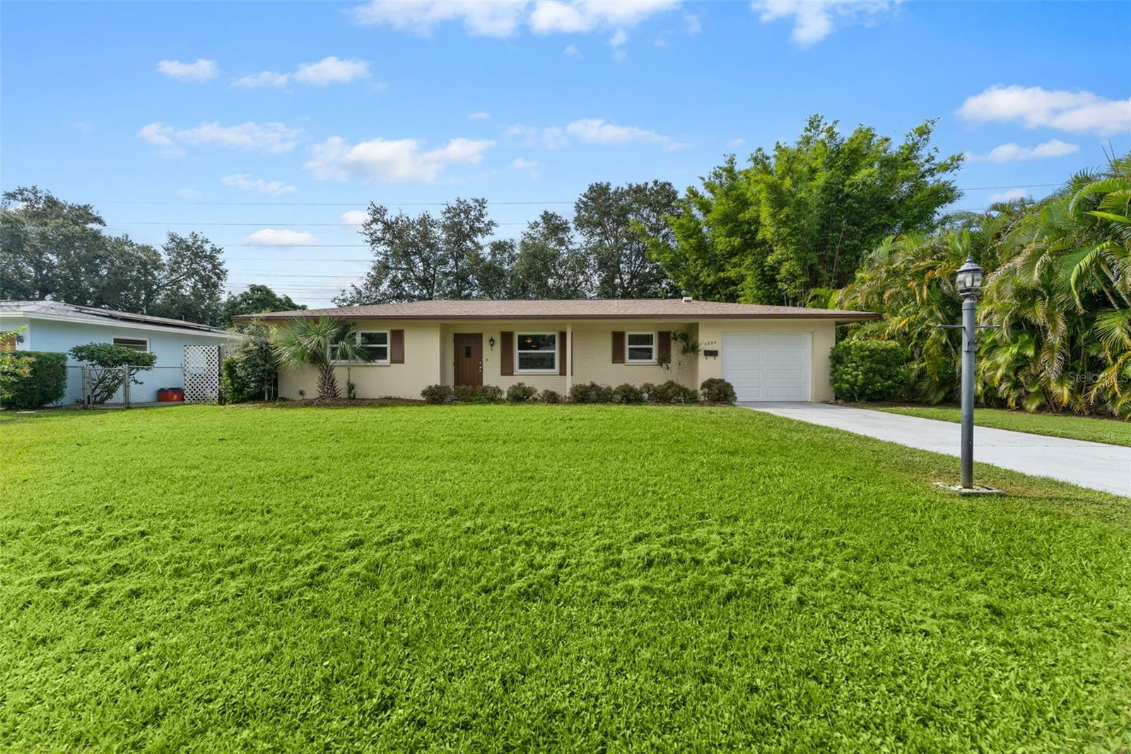 Property Photo:  3884 Melgert Lane  FL 34235 