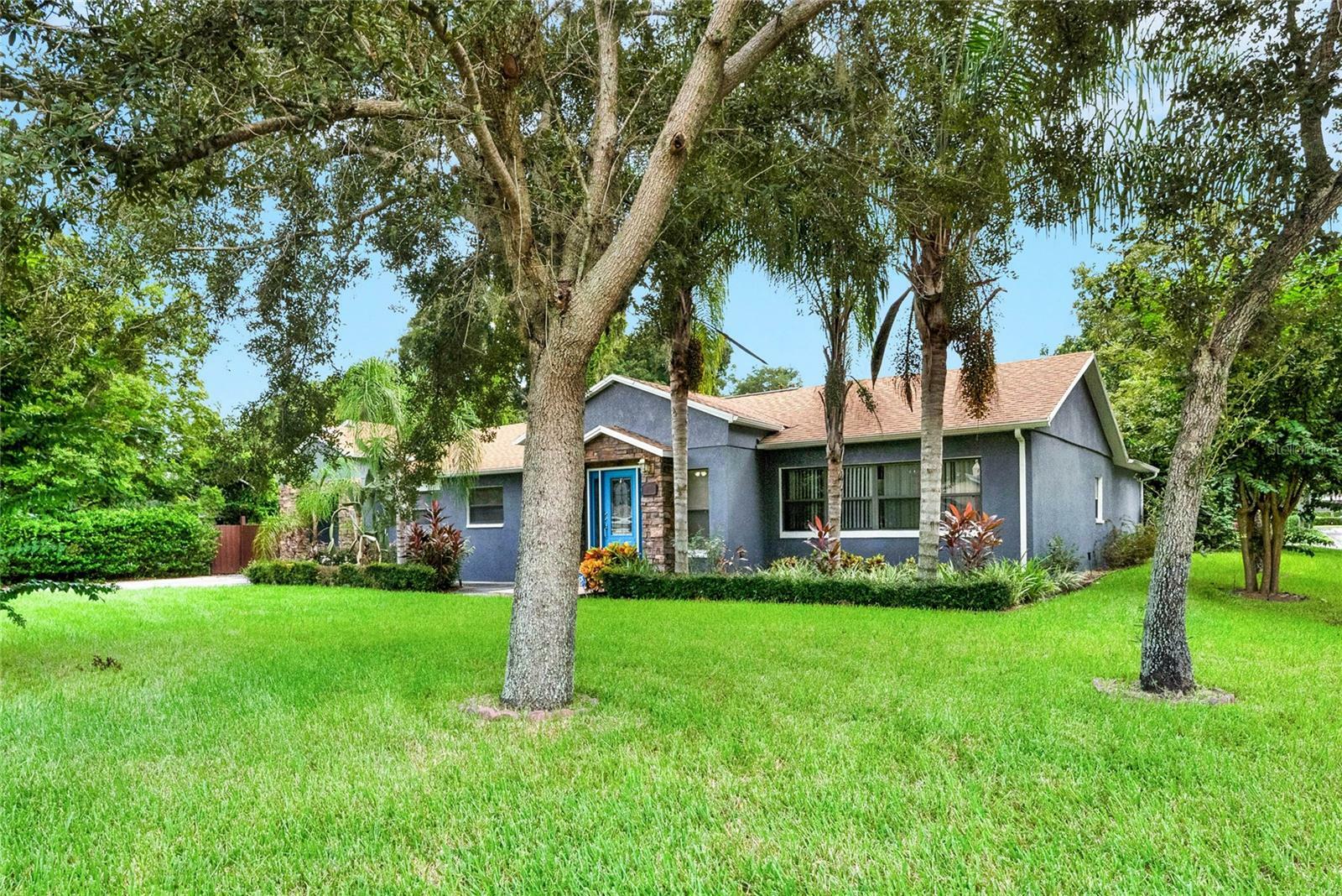 Property Photo: 201 Forest Avenue FL 32701