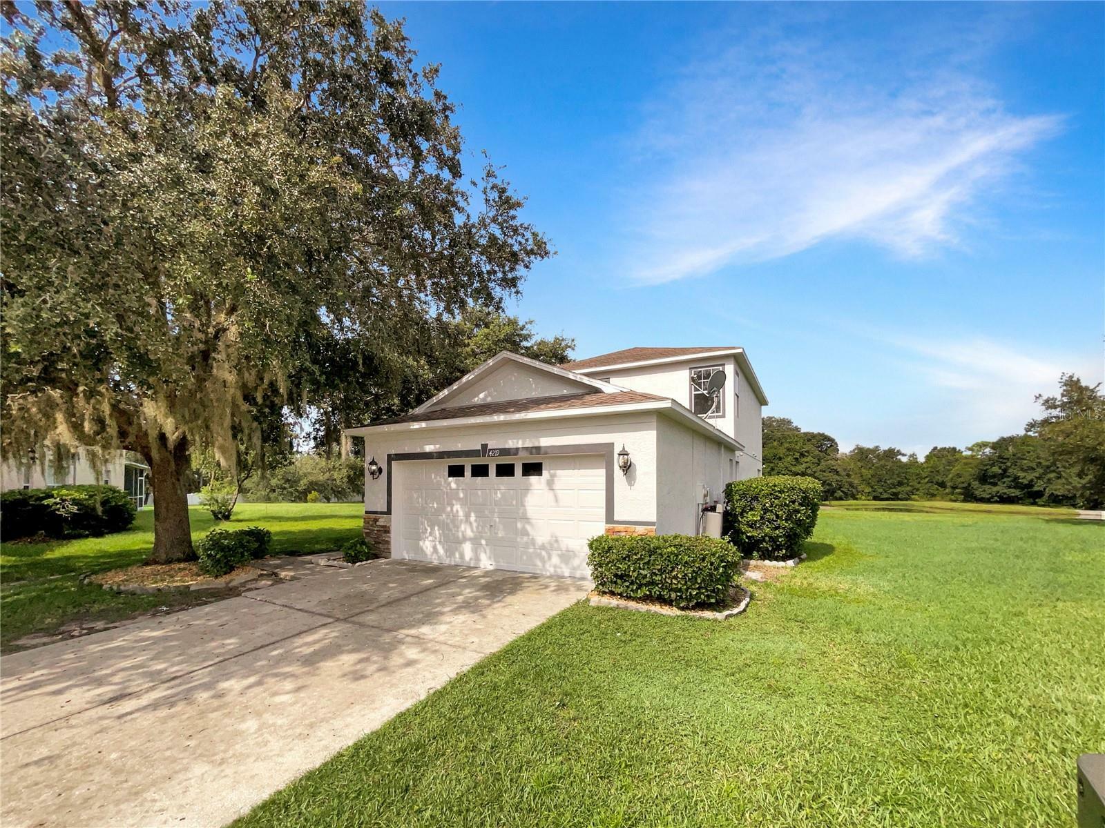 Property Photo:  4219 Bethpage Court  FL 33543 