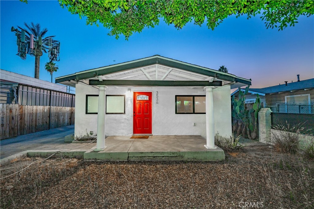 Property Photo:  3536 E 4th Street  CA 90063 