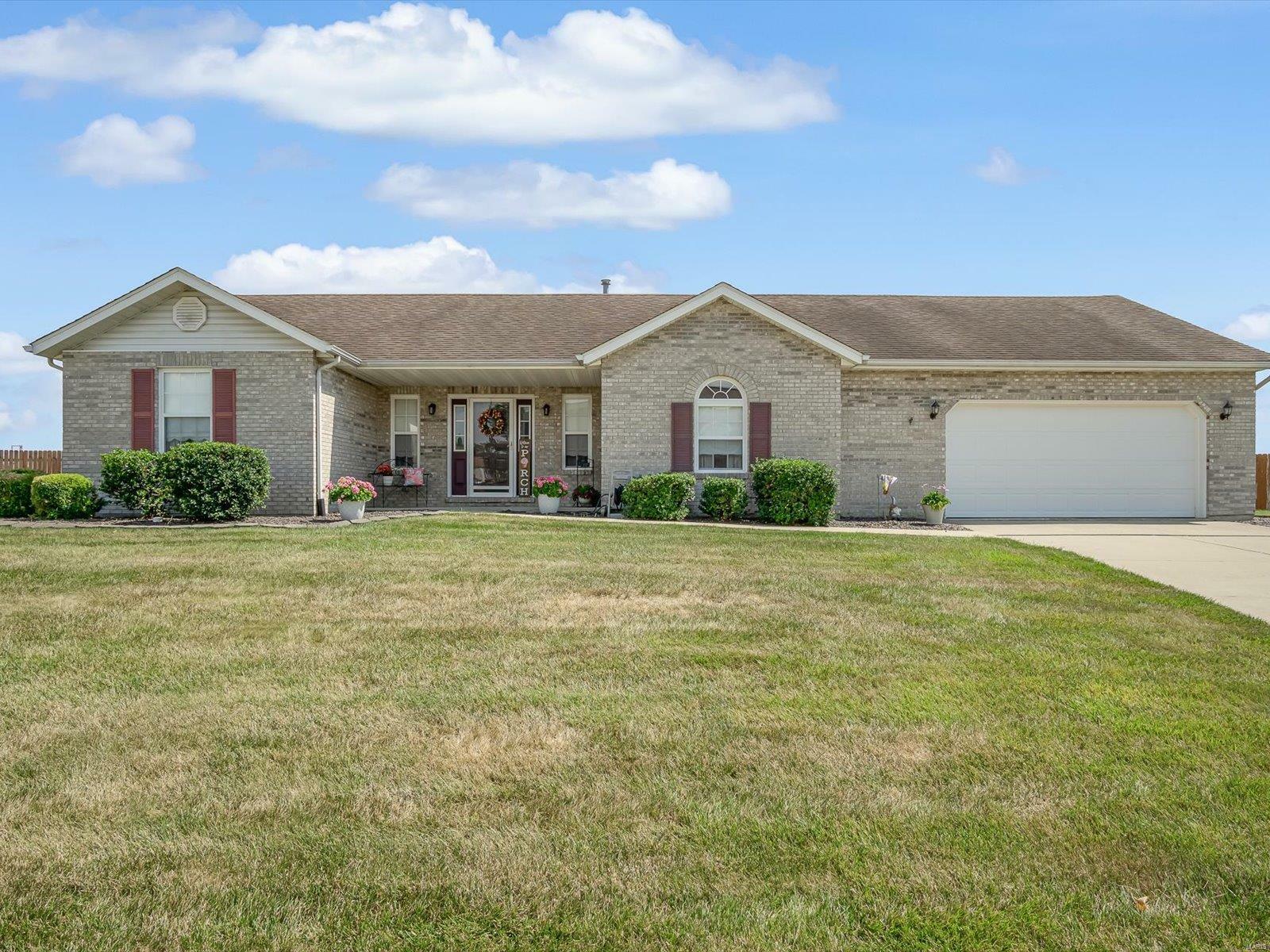 Property Photo:  214 Rose Marie Drive  IL 62220 