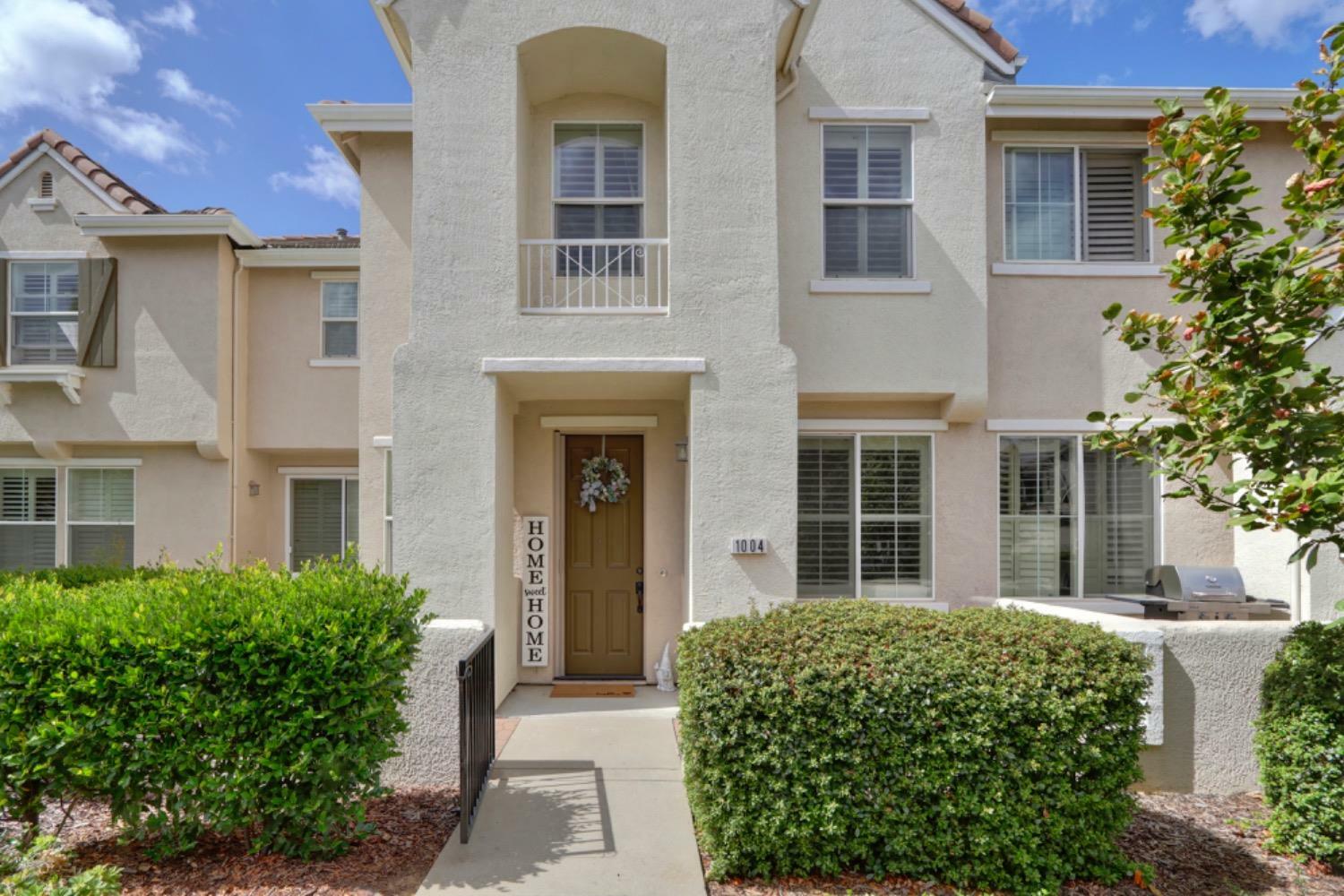 Property Photo:  1004 Esplanade Circle  CA 95630 