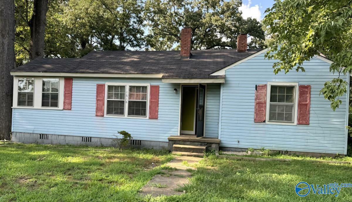 Property Photo:  1616 Enolam Blvd SE  AL 35601 