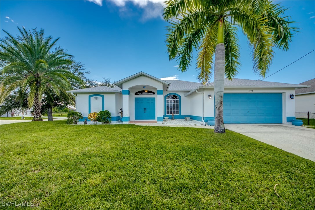 Property Photo:  1722 SW 17th Street  FL 33991 