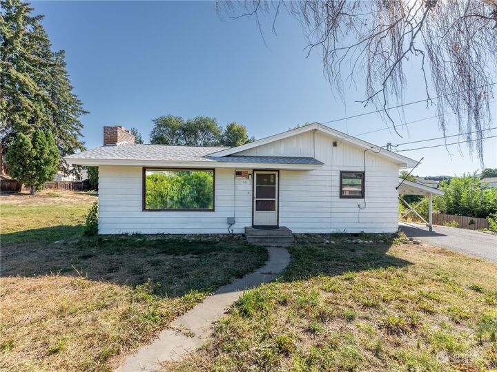 99 N Kentucky Avenue  East Wenatchee WA 98802 photo
