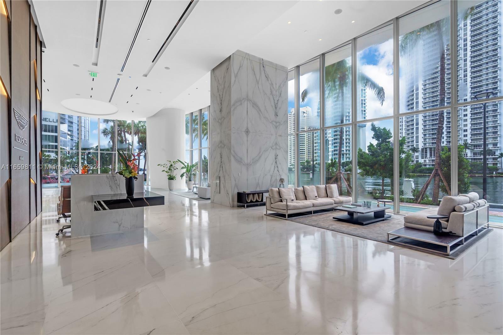 Property Photo:  300 Biscayne Blvd Way 1206  FL 33131 