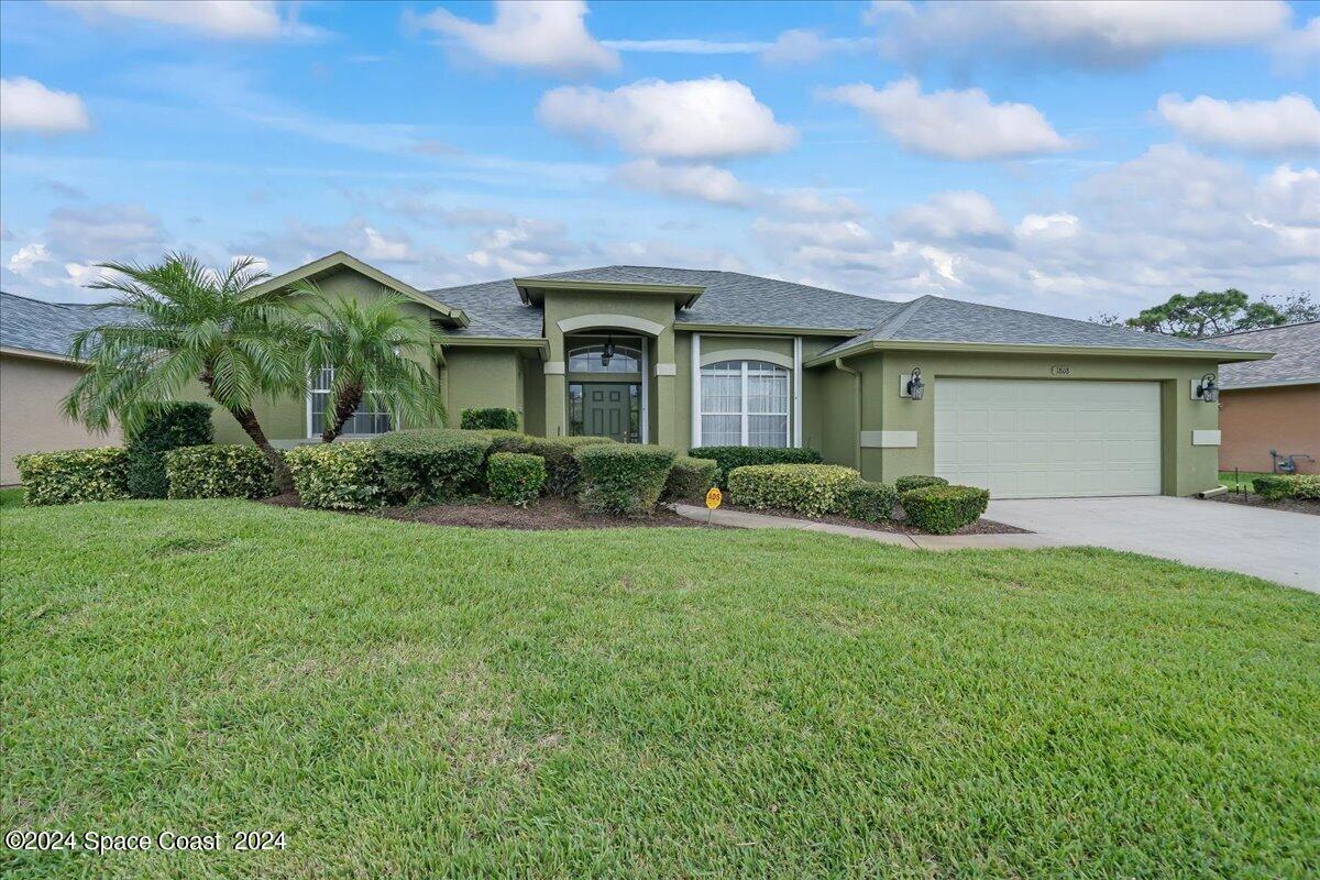 Property Photo:  1808 Woodberry Cir  FL 32935 