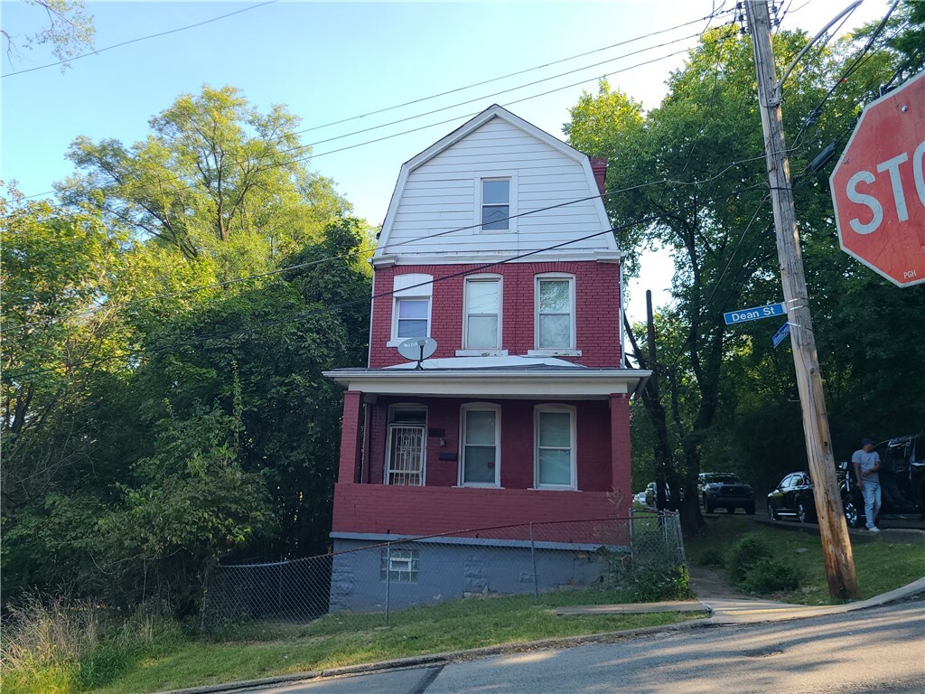 Property Photo:  6529 Dean St  PA 15206 