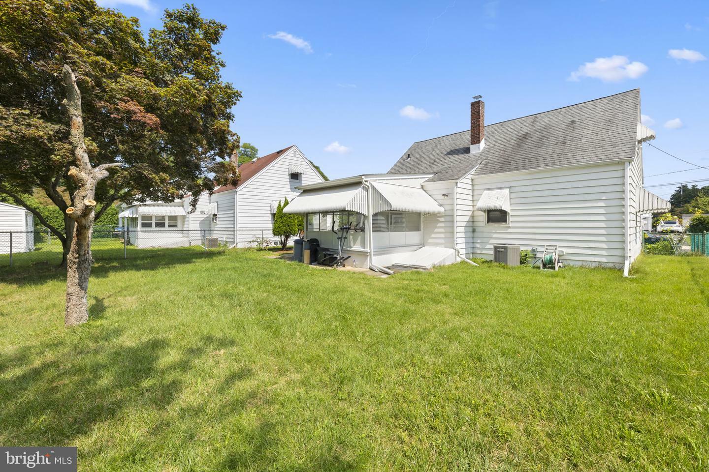 Property Photo:  15 Marlow Court  NJ 08610 