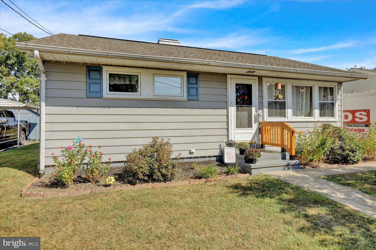 Property Photo:  217 E 9th Street  PA 19555 