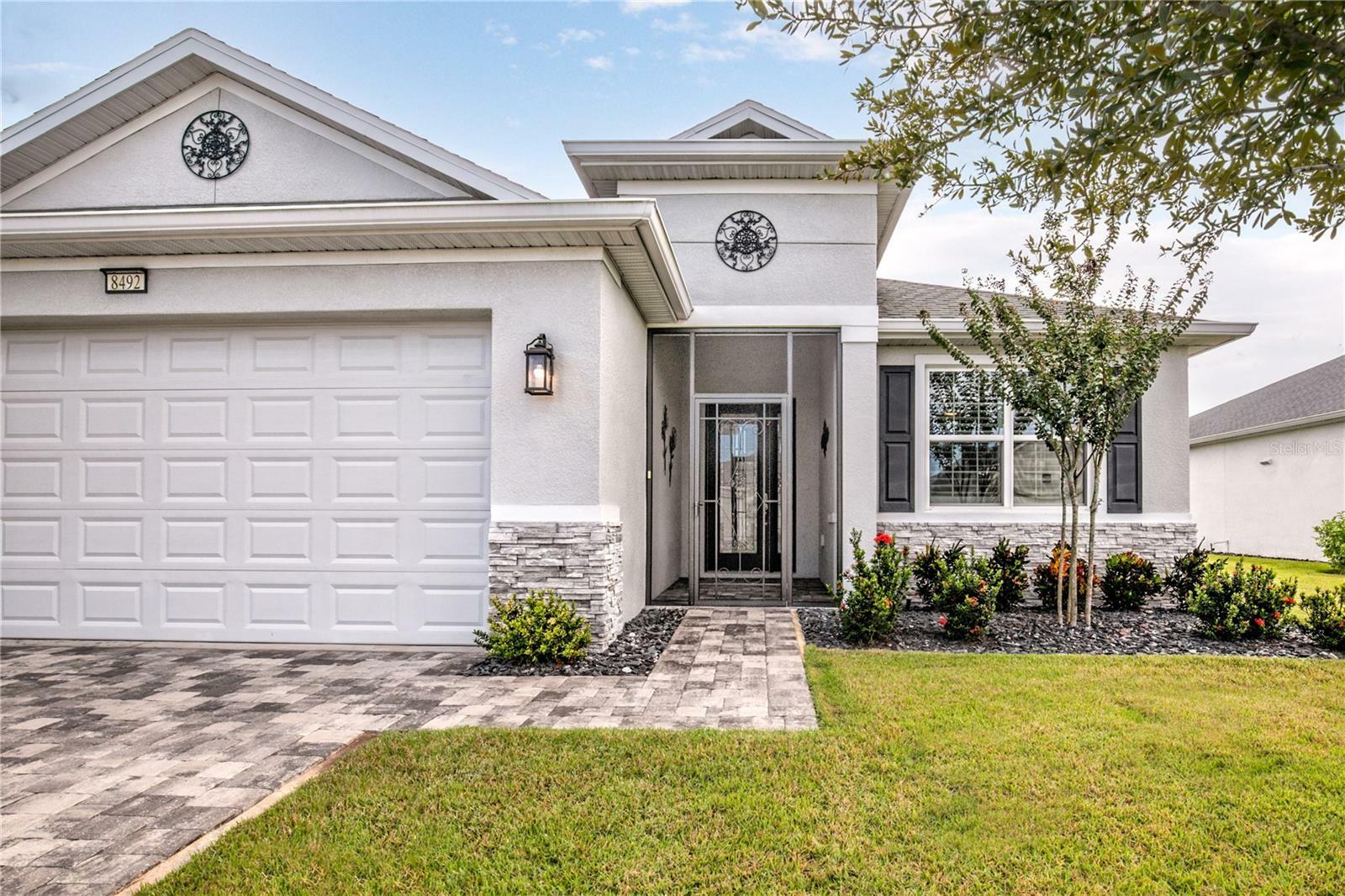 Property Photo:  8492 Hartford Way  FL 32757 