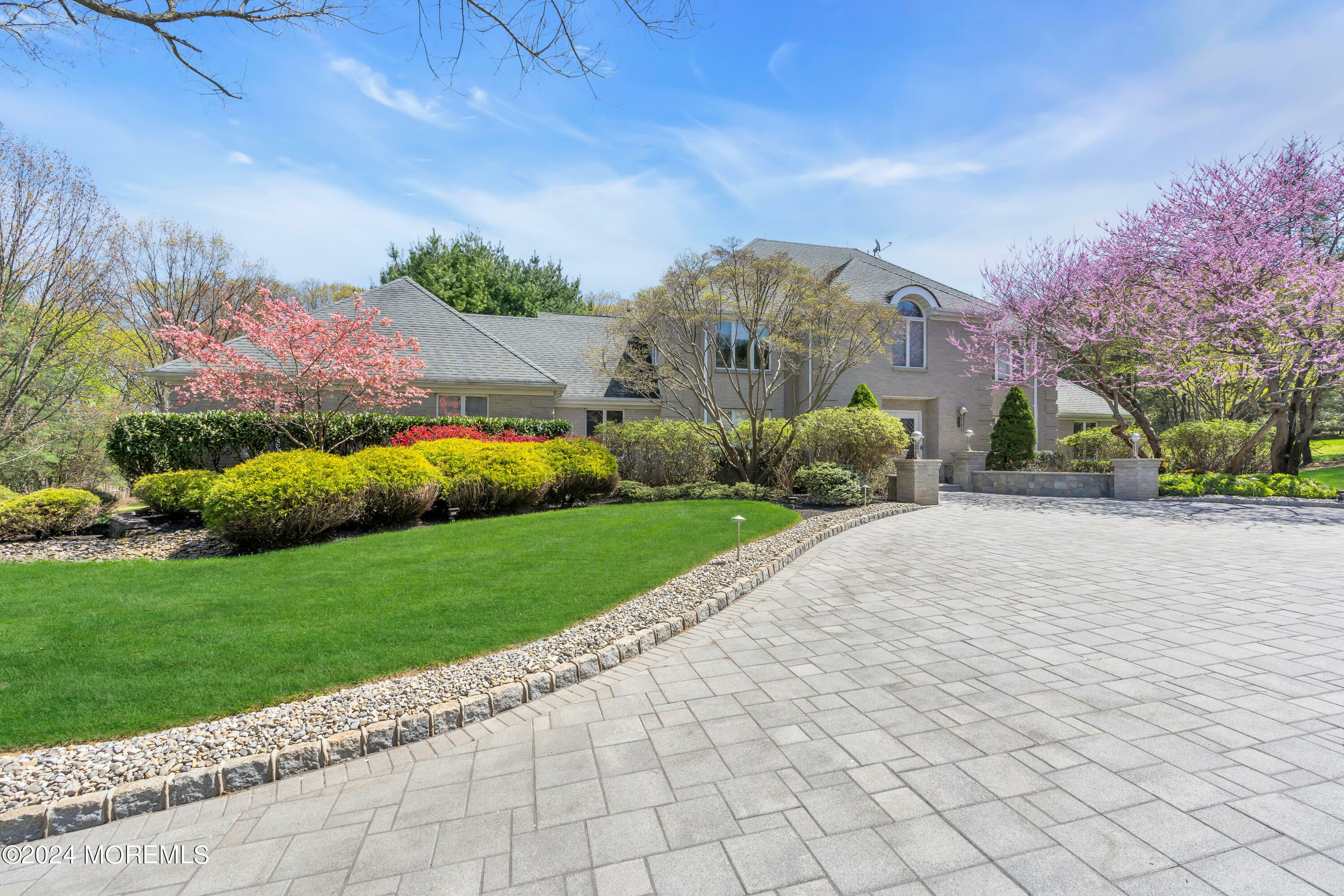 Property Photo:  17 Country Club Lane  NJ 07746 