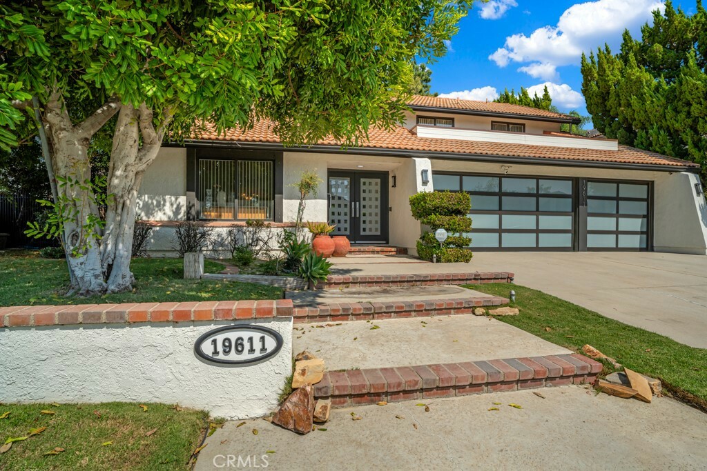 Property Photo:  19611 Singing Hills Drive  CA 91326 