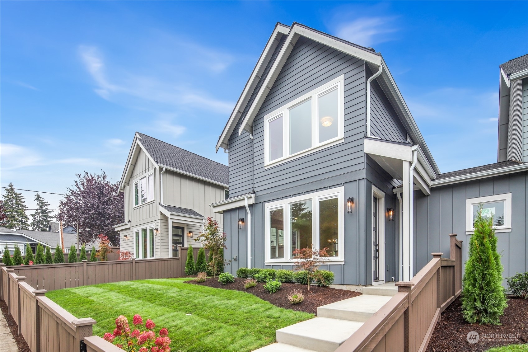 Property Photo: 12527 NE 81st Drive B WA 98033