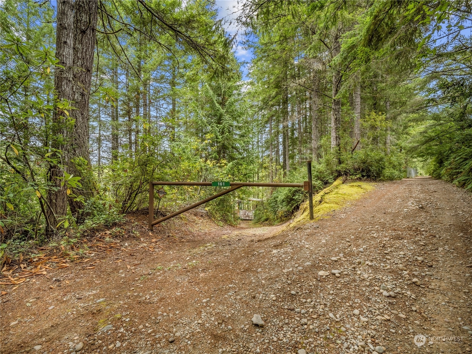 Property Photo:  161 NE Circle Drive  WA 98588 