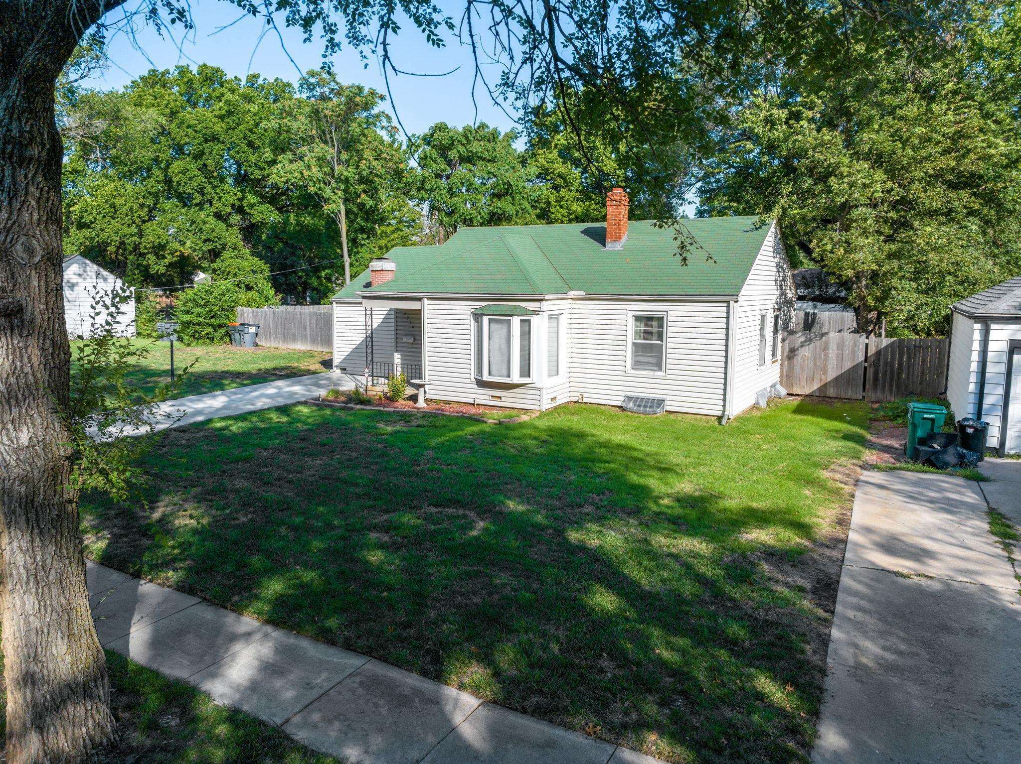 Property Photo:  2316 E Rivera St  KS 67211 