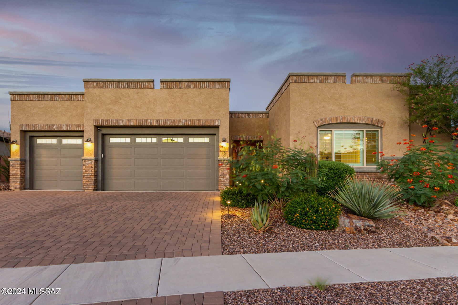 13270 N Velvetweed Court  Oro Valley AZ 85755 photo