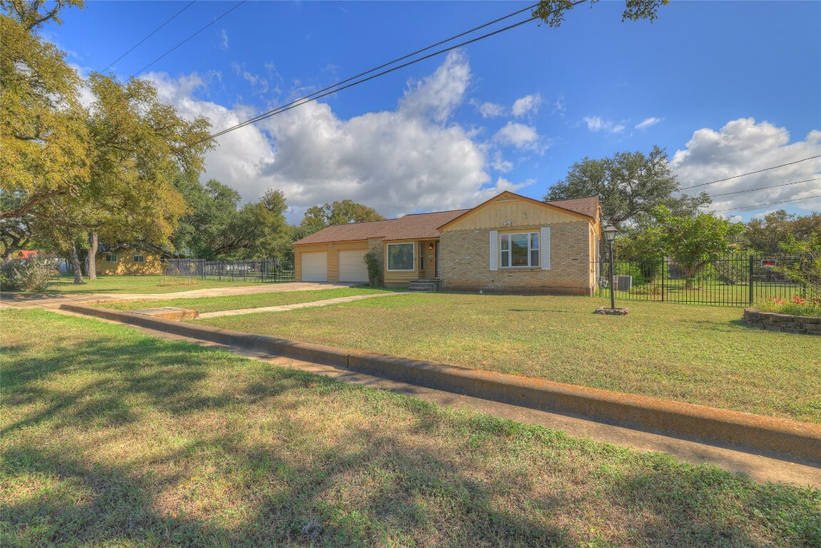 Property Photo:  800 N Bishop Street  TX 78666 