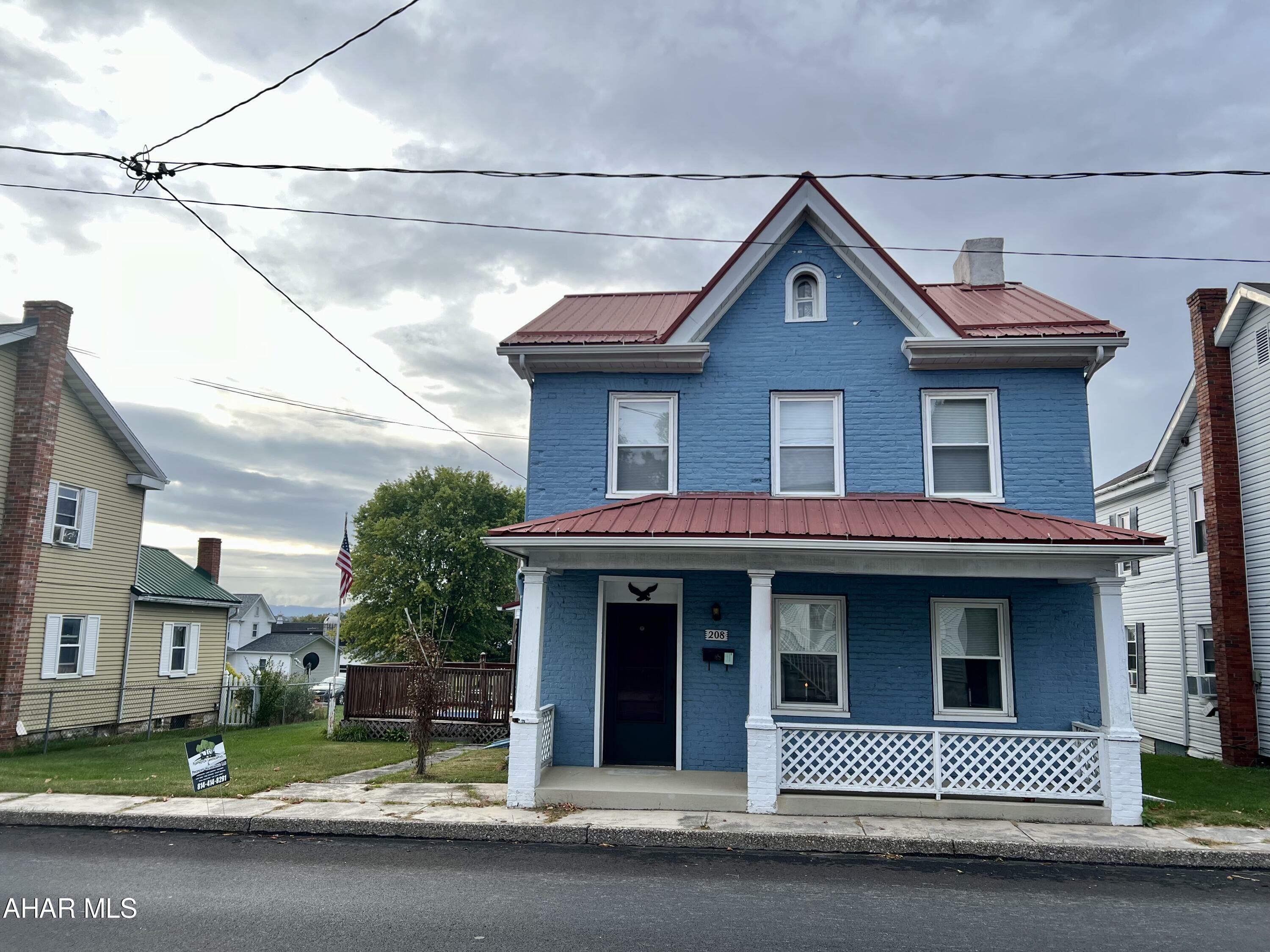 Property Photo:  208 S Market Street  PA 16662 