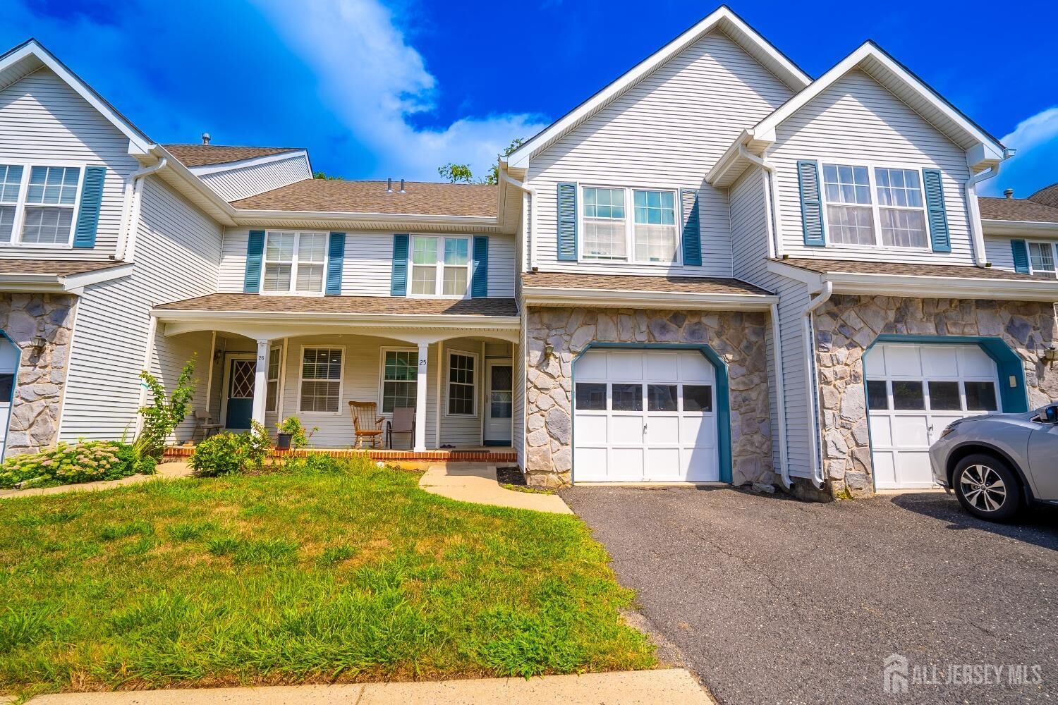 Property Photo: 25 Heather Court NJ 08852