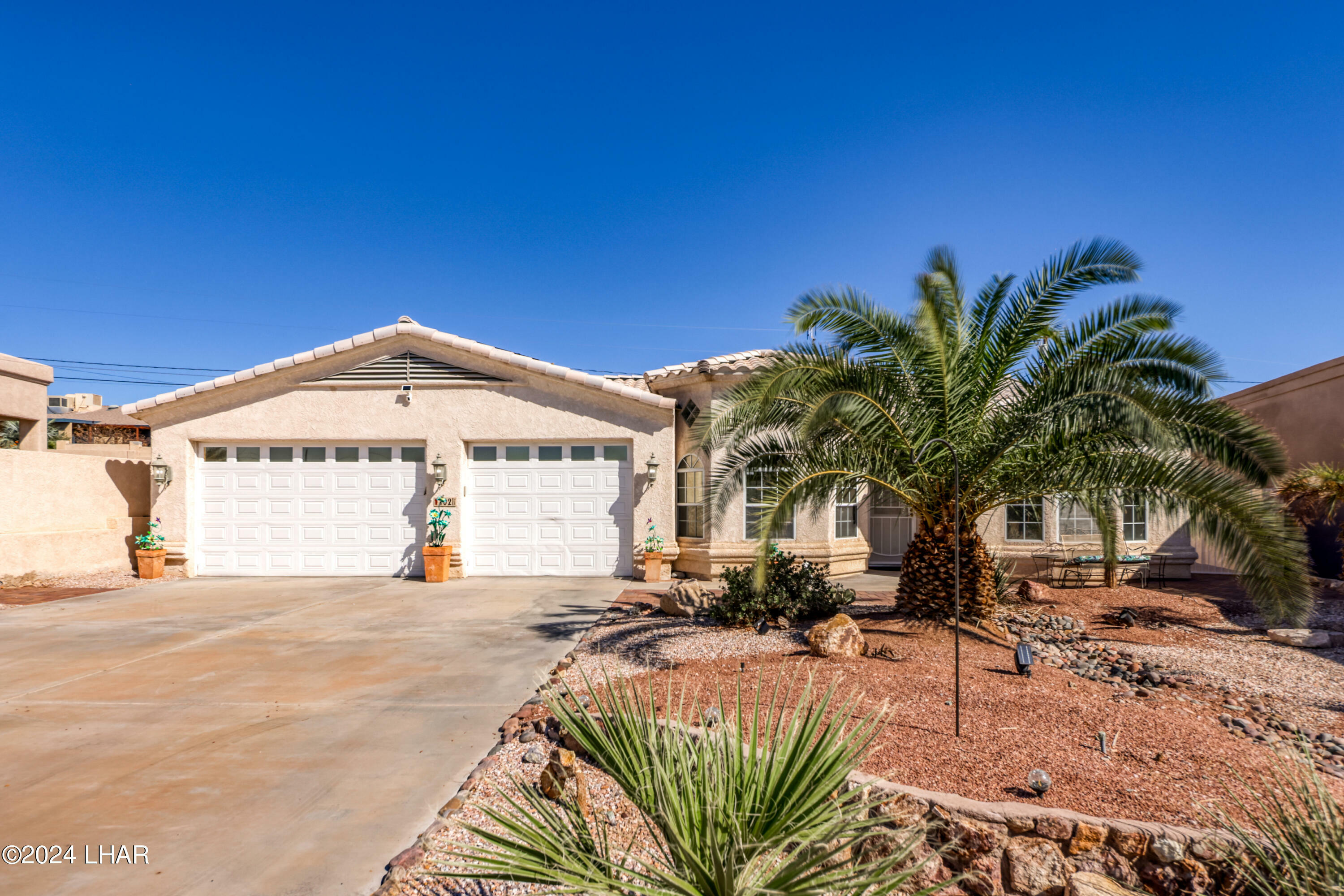 Property Photo:  102 Keywester Dr  AZ 86403 