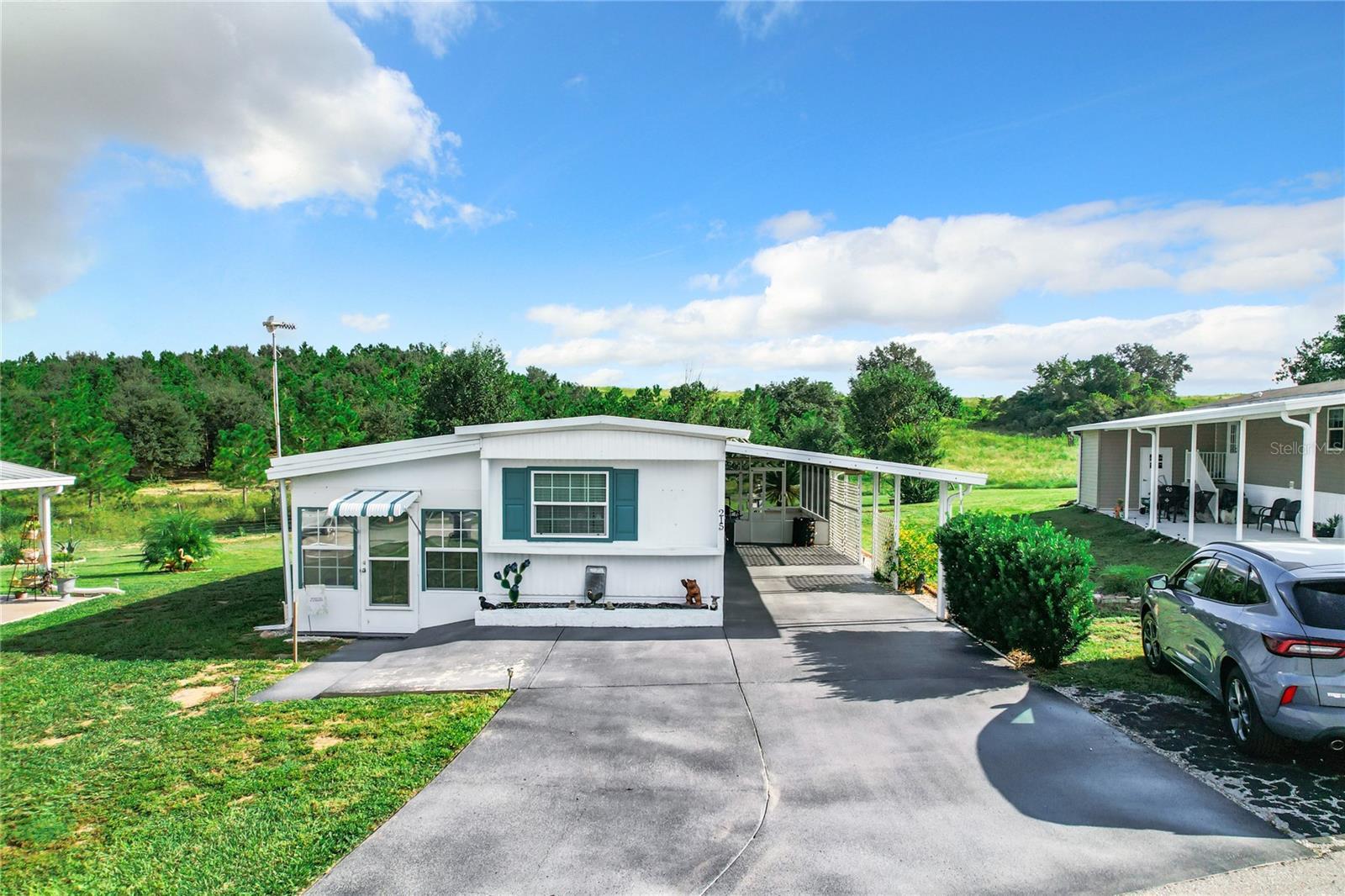 Property Photo: 215 Edgewood Boulevard FL 33898