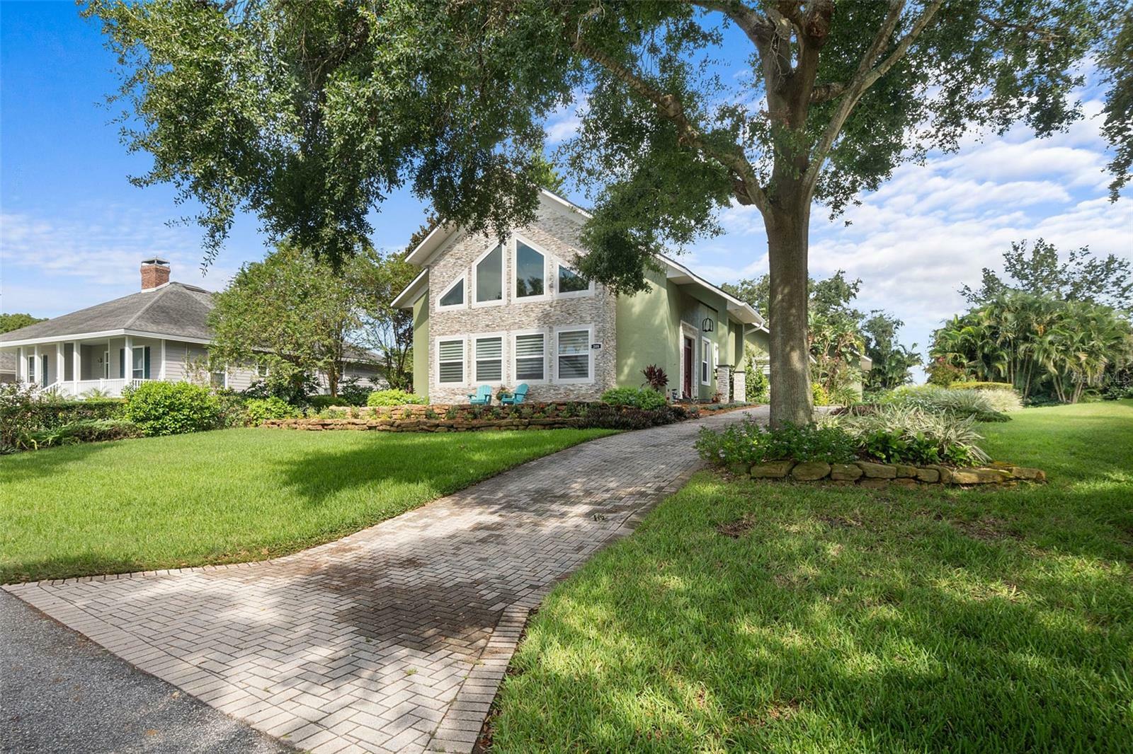 Property Photo:  208 N Lake Hartridge Drive  FL 33881 