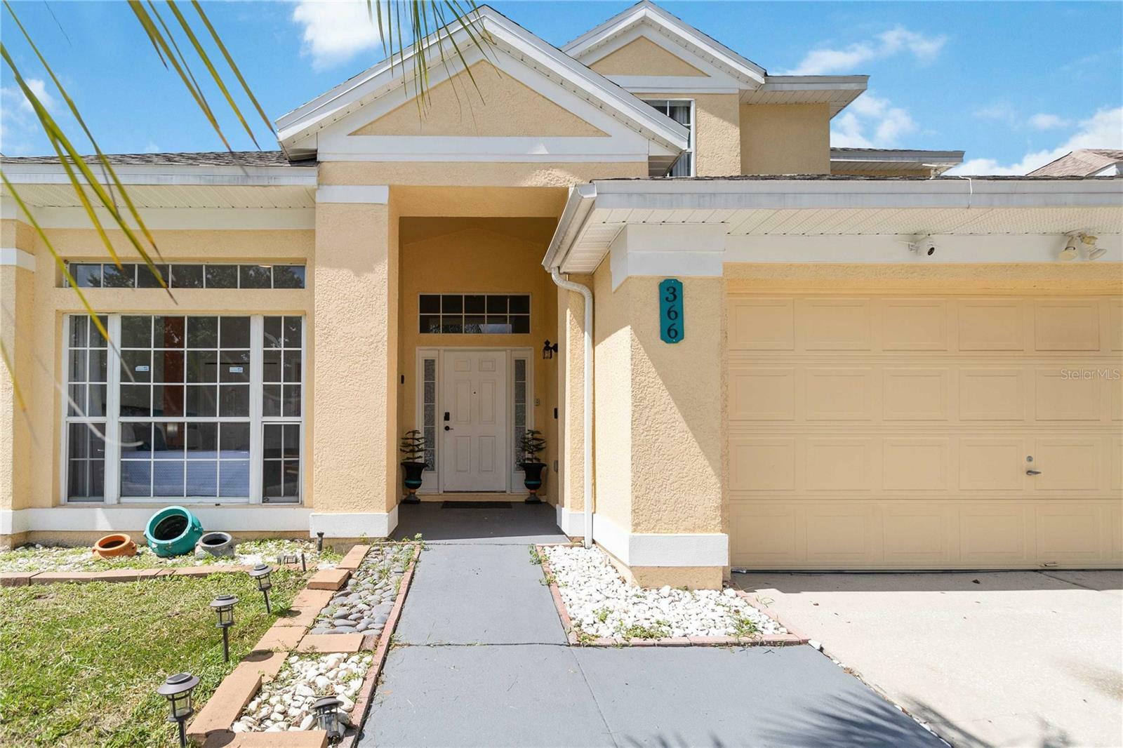 Property Photo:  366 Riggs Circle  FL 33897 