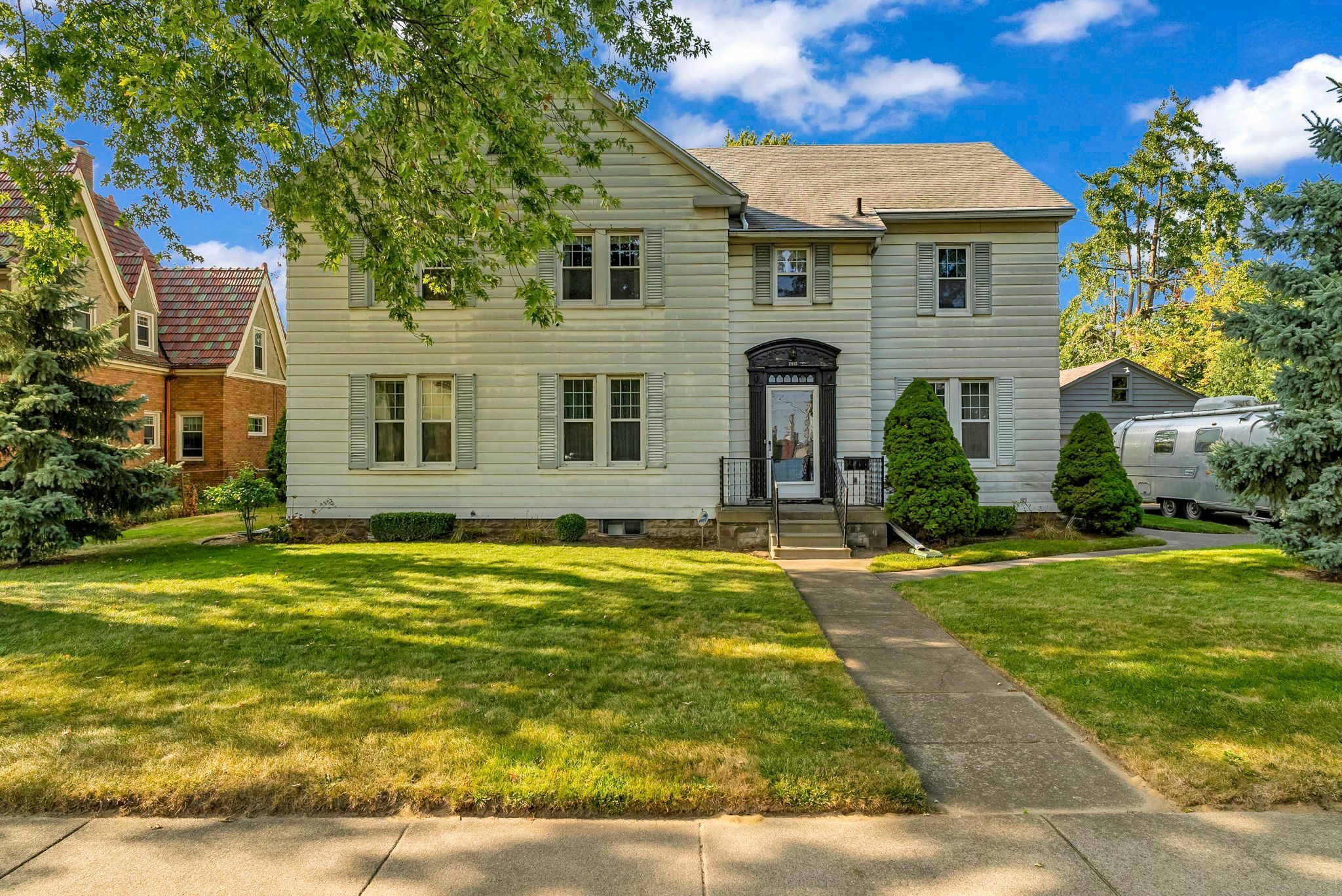 Property Photo:  2815 Military Street  MI 48060 6606 