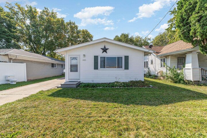 2321 Weiss Street  Saginaw MI 48602 photo