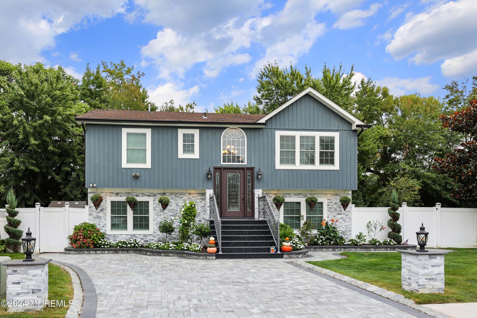 Property Photo:  260 Forest Avenue  NJ 07748 