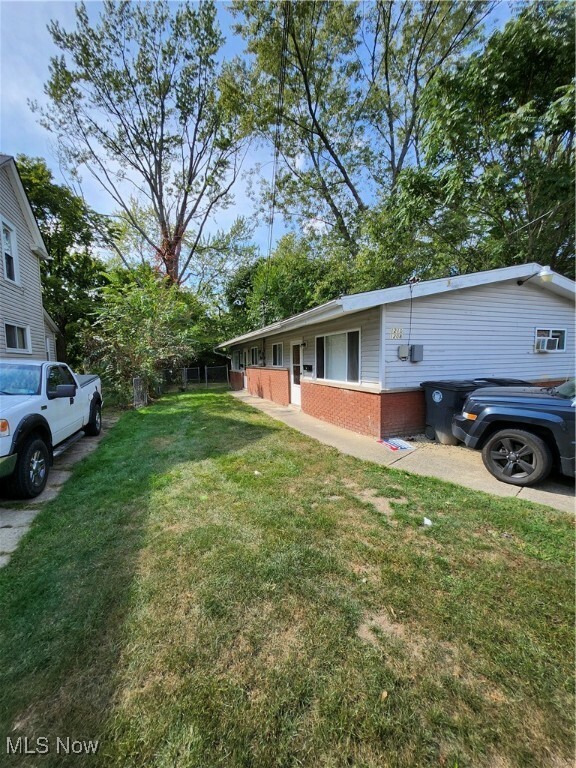 Property Photo:  1208-1210 Bellows Street  OH 44301 