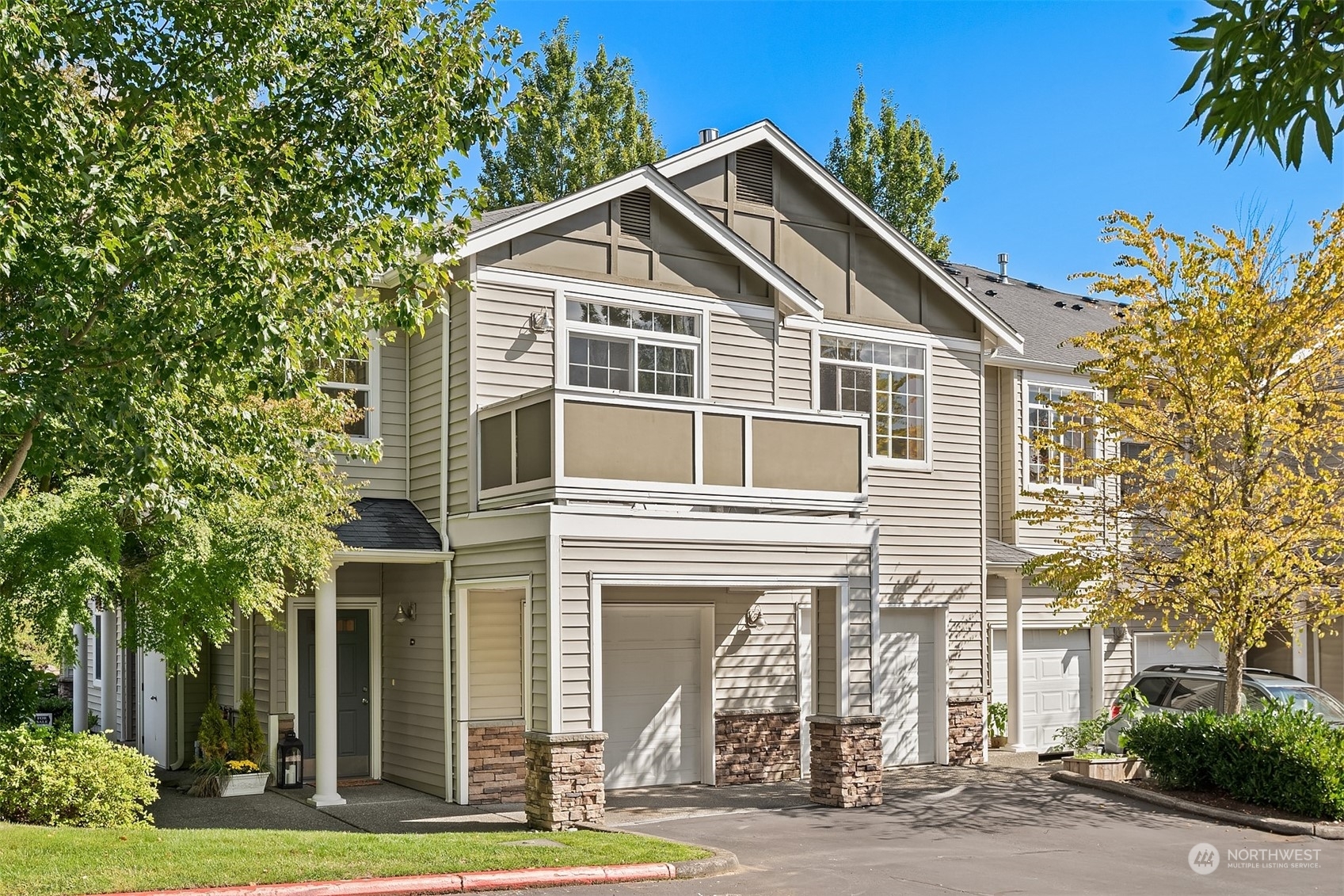 1855 Trossachs Boulevard SE 1903  Sammamish WA 98075 photo