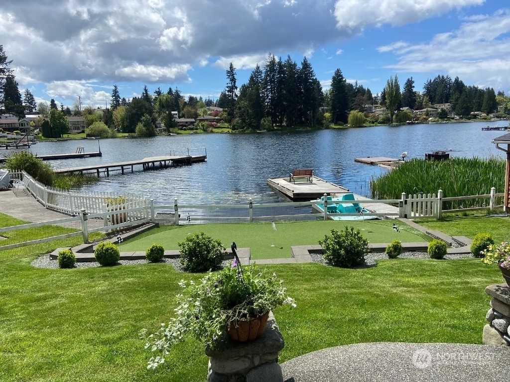 Property Photo:  3424 Serene Way  WA 98087 