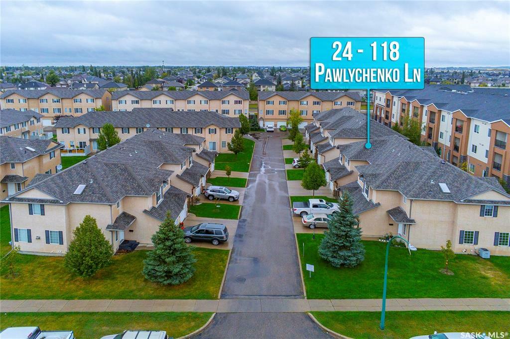 Property Photo:  118 Pawlychenko Lane 24  SK S7V 1J9 