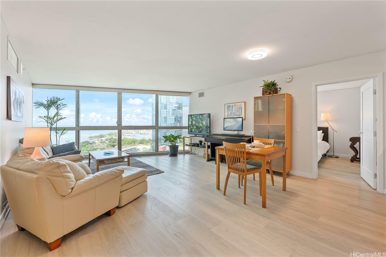 Property Photo:  1177 Queen Street 2504  HI 96814 